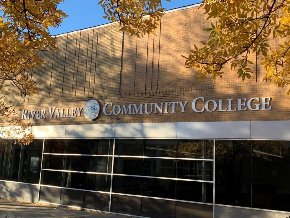 River Valley Community College buildings