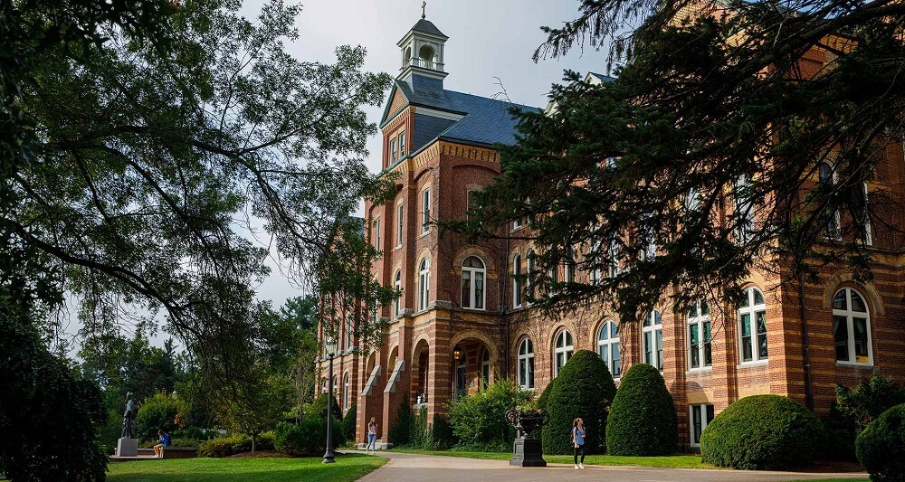 Saint Anselm College buildings